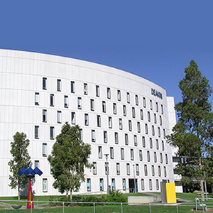 Deakin University Australia campus in India to charge half the tuition fees